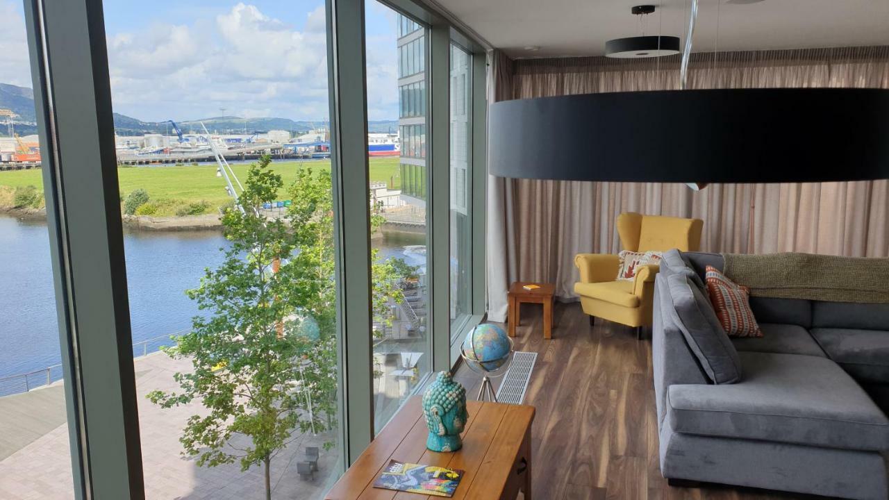 Luxury Apartment Marina Views At Titanic Quarter Belfast Exterior photo