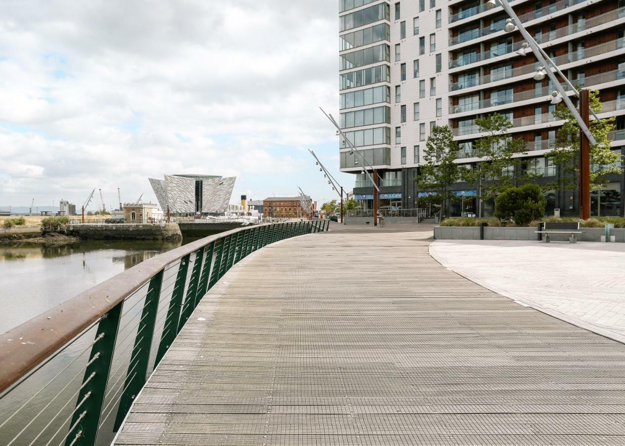 Luxury Apartment Marina Views At Titanic Quarter Belfast Exterior photo